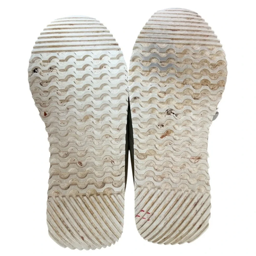 Charlotte‎ Stone Platform Retro Sneaker Tootie in Peche Size 10